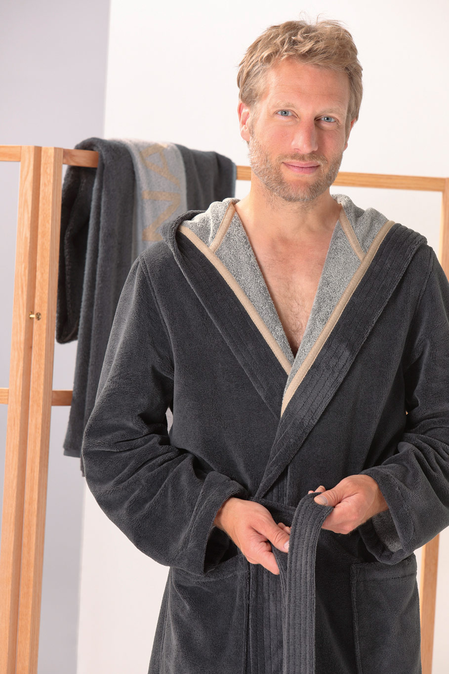 Cawö Herren Kapuze-Bademantel  831 | 73 stone